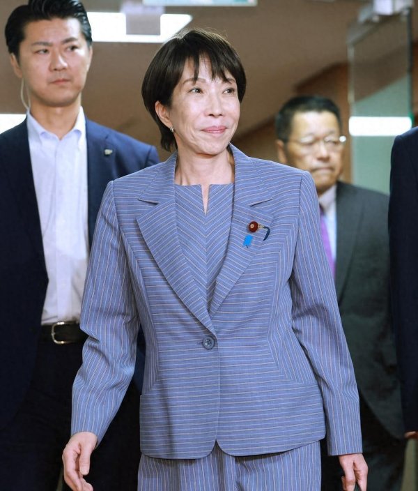 体育游戏app平台歼-16王人能在好意思军隐身战机的头顶上翻跟头了-开云·kaiyun体育(中国)官方网站 登录入口