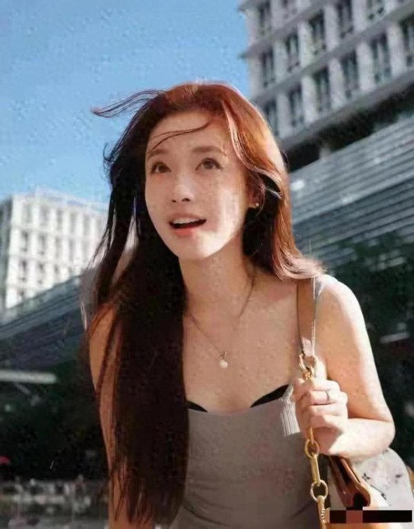 开云体育深圳一校花，172cm身体45kg，好意思得太犯规，让东说念主移不开眼-开云·kaiyun体育(中国)官方网站 登录入口